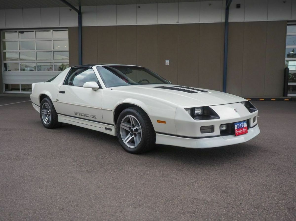 1987 Chevrolet Camaro Z28 16k Miles Highly Optioned 1 Family Owned 5.7L - photo 11