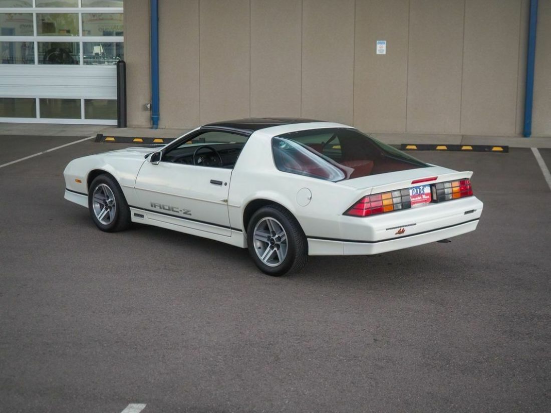 1987 Chevrolet Camaro Z28 16k Miles Highly Optioned 1 Family Owned 5.7L - photo 6
