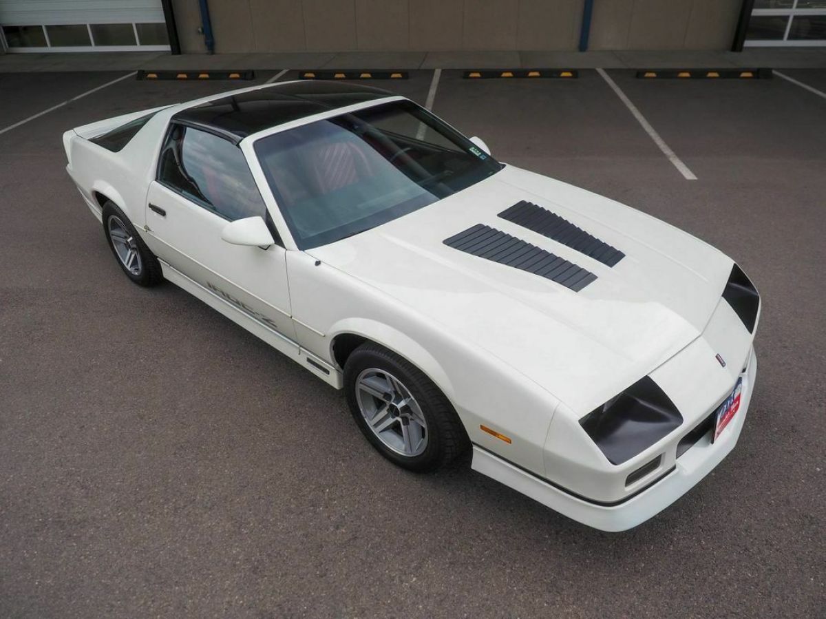 1987 Chevrolet Camaro Z28 16k Miles Highly Optioned 1 Family Owned 5.7L - photo 7