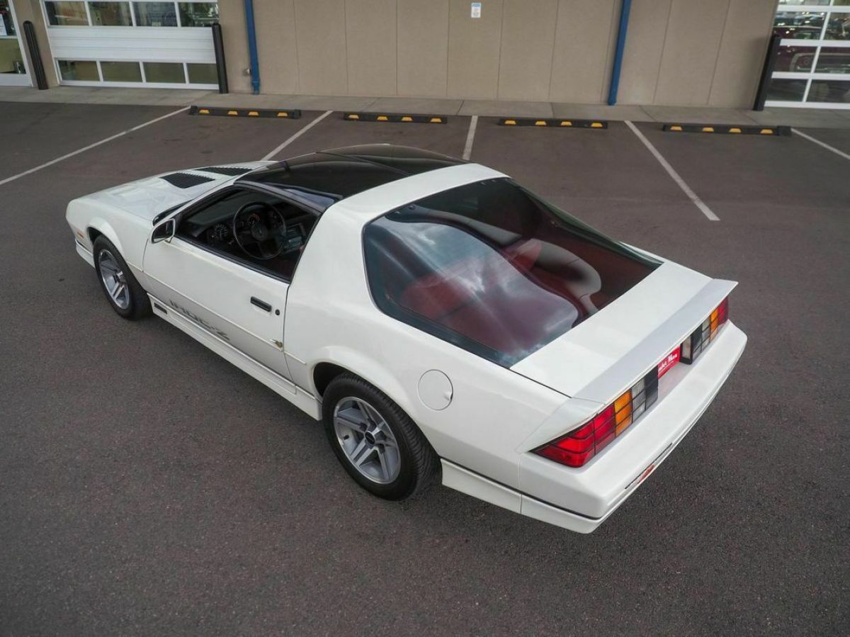 1987 Chevrolet Camaro Z28 16k Miles Highly Optioned 1 Family Owned 5.7L - photo 8