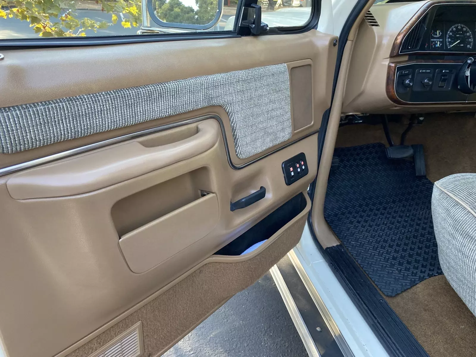 1991 Ford F-150 XLT Lariat - photo 11