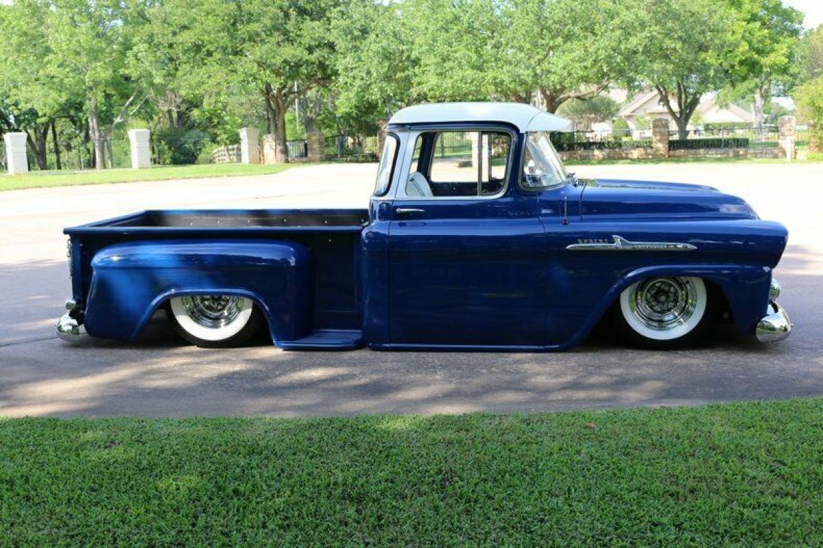 1958 Chevrolet C/K Pickup 1500 white vinyl - photo 3