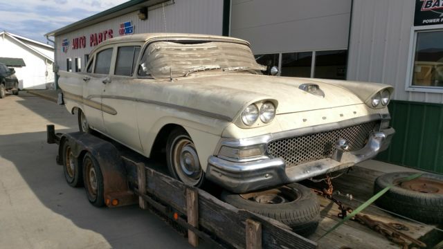 1958 Ford Custom 300 - photo 2