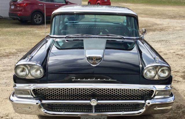 1958 Ford Fairlane 4 DR - photo 2