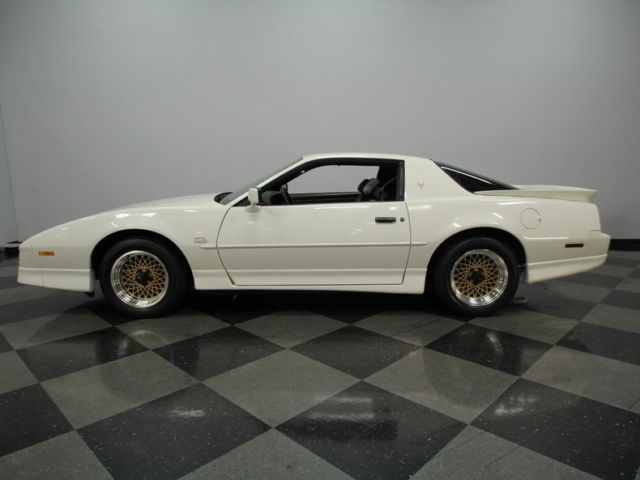 1987 Pontiac Firebird Trans Am GTA - photo 2