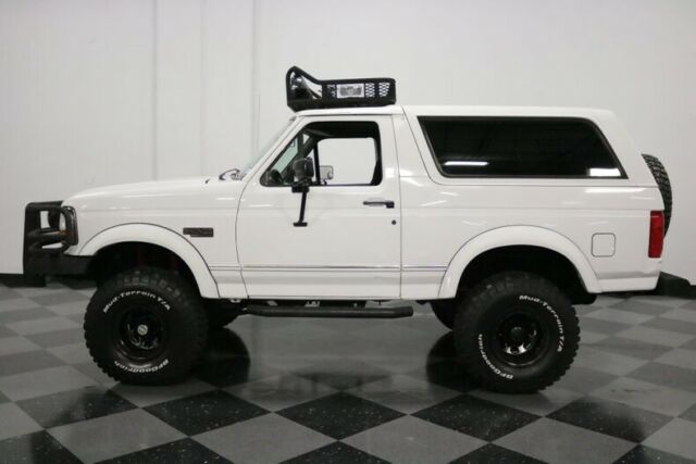 1994 Ford Bronco XLT 4X4 - photo 3
