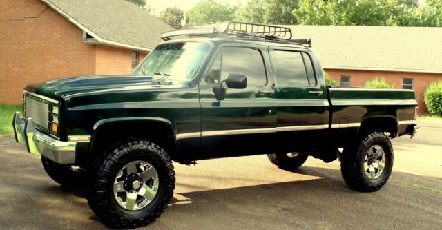 5.9 CUMMINS DIESEL SWAP HD K30 4X4 TRUCK C/K K30 K10 HD CREW LIFT 37" TIRES C-10 1982 Chevrolet Silverado 3500 c/k 2500 HD C-10 K30 K10 K20 k30 4X4 SIERRA