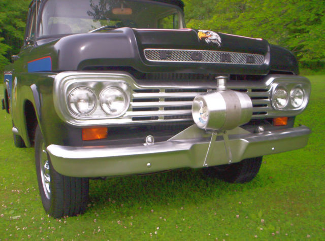 59 Ford F100 Christmas! 1959 Ford F-100 Short Bed