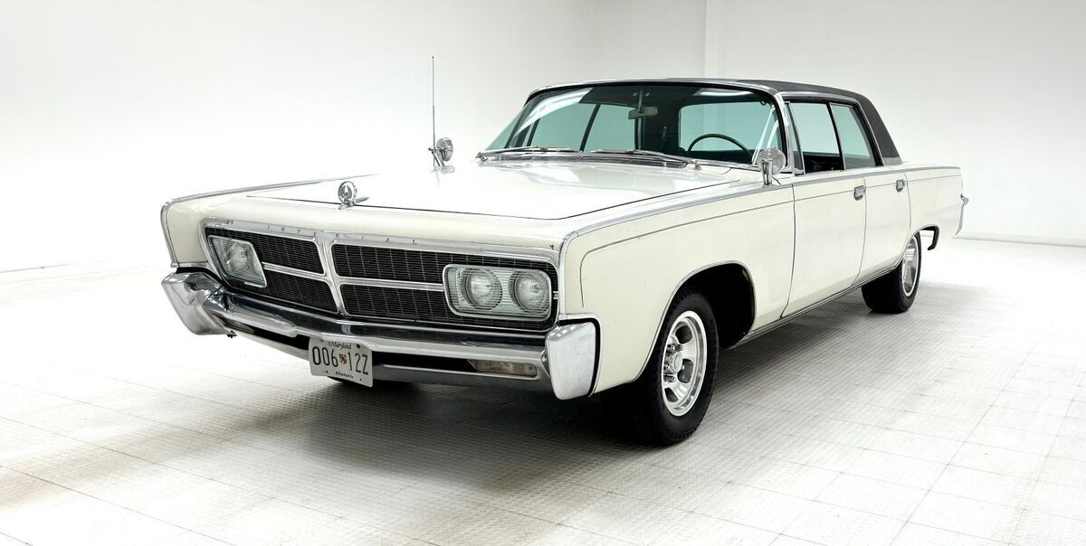 1965 Chrysler Imperial 4 Door Hardtop - photo 13