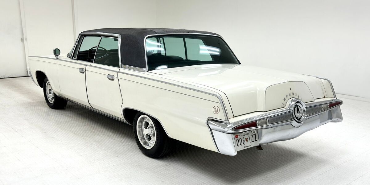 1965 Chrysler Imperial 4 Door Hardtop - photo 3