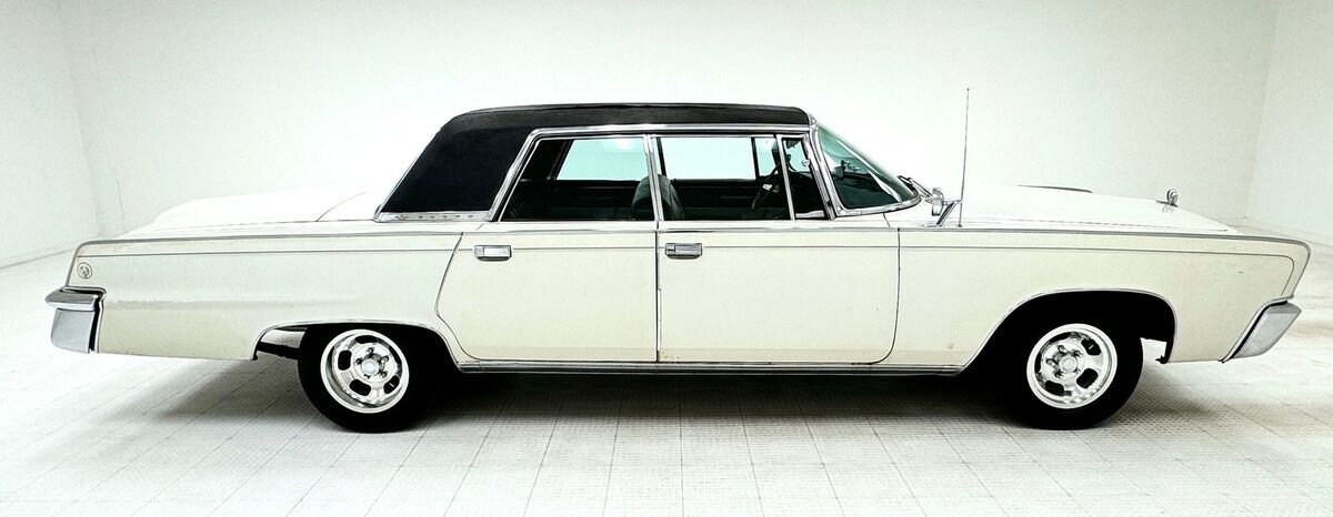 1965 Chrysler Imperial 4 Door Hardtop - photo 6