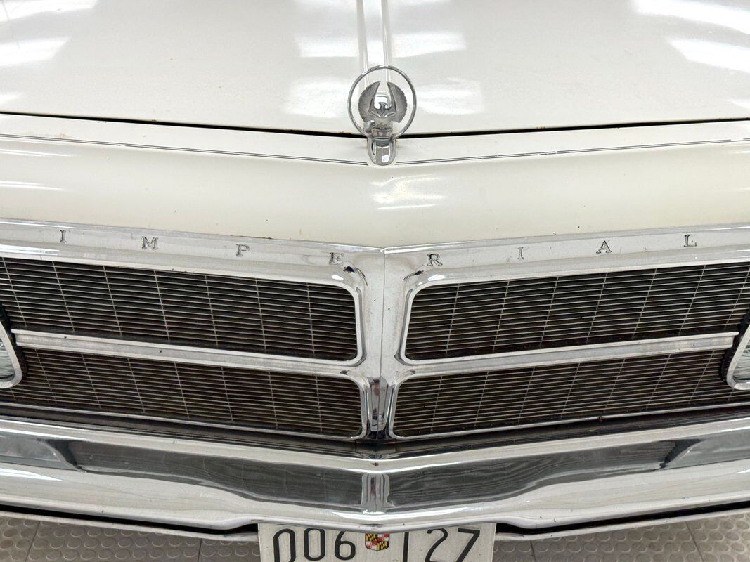 1965 Chrysler Imperial 4 Door Hardtop - photo 9