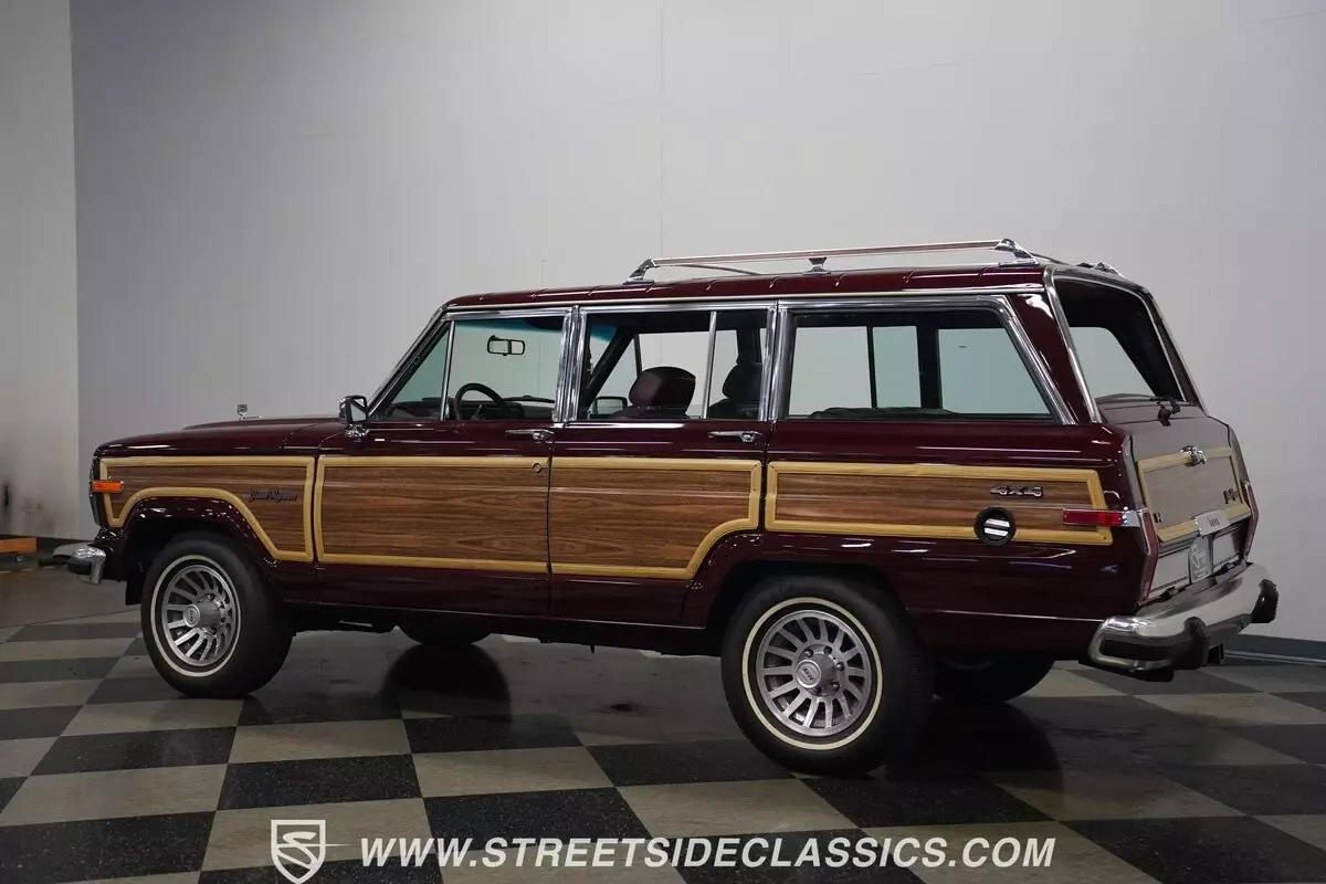 1989 Jeep Wagoneer - photo 11