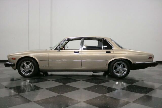 1983 Jaguar XJ6 Restomod - photo 8