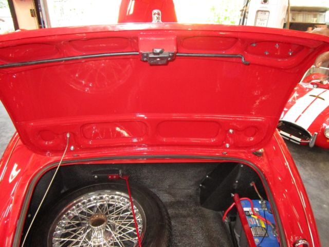 1964 Austin Healey 3000 --red - photo 12