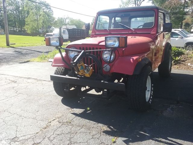 6 CYL AUTOMATIC RUNS GOOD NEEDS RESTORATION WORK 1985 Jeep CJ