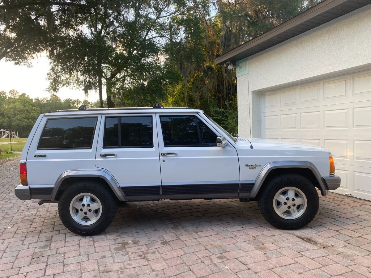 1992 Jeep Cherokee LAREDO - photo 3