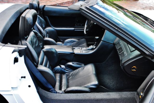 1991 Chevrolet Corvette Convertible only 49k Miles Clean CarFax - photo 7