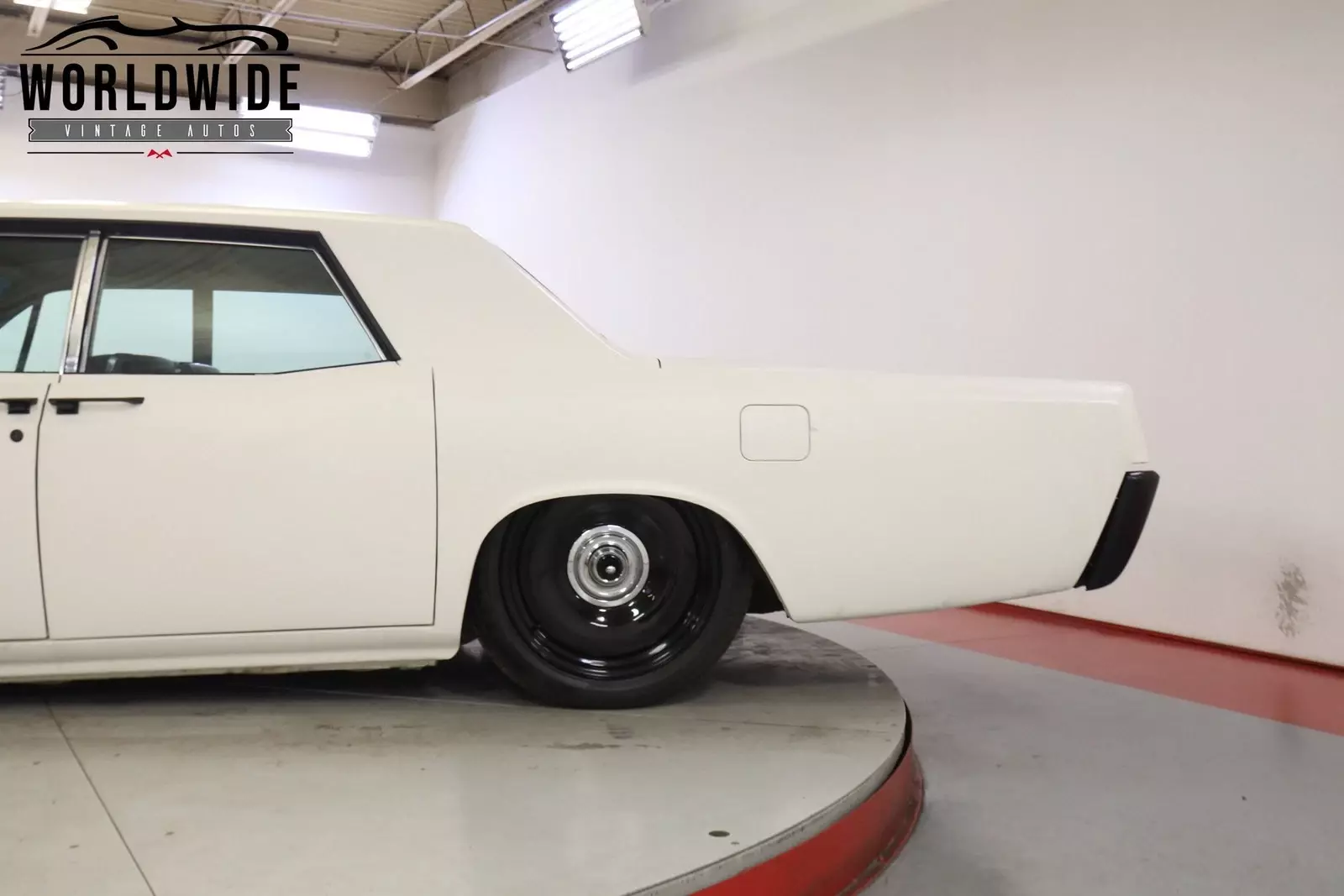 1966 Lincoln Continental - photo 10