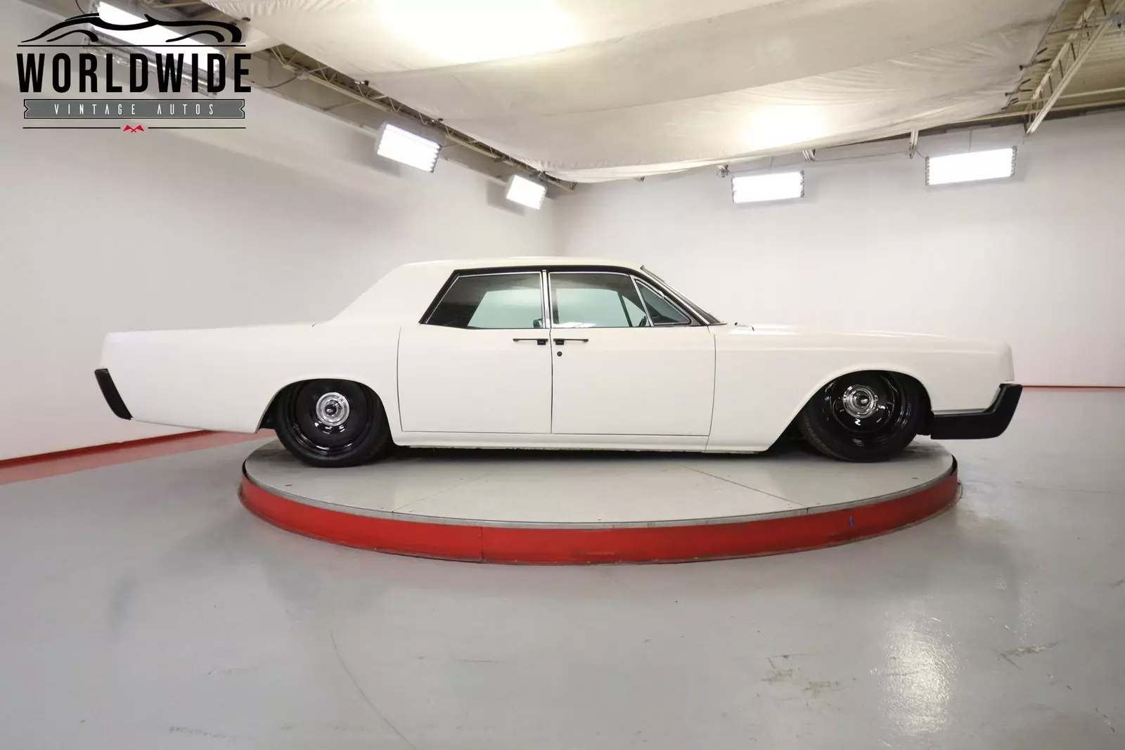 1966 Lincoln Continental - photo 4