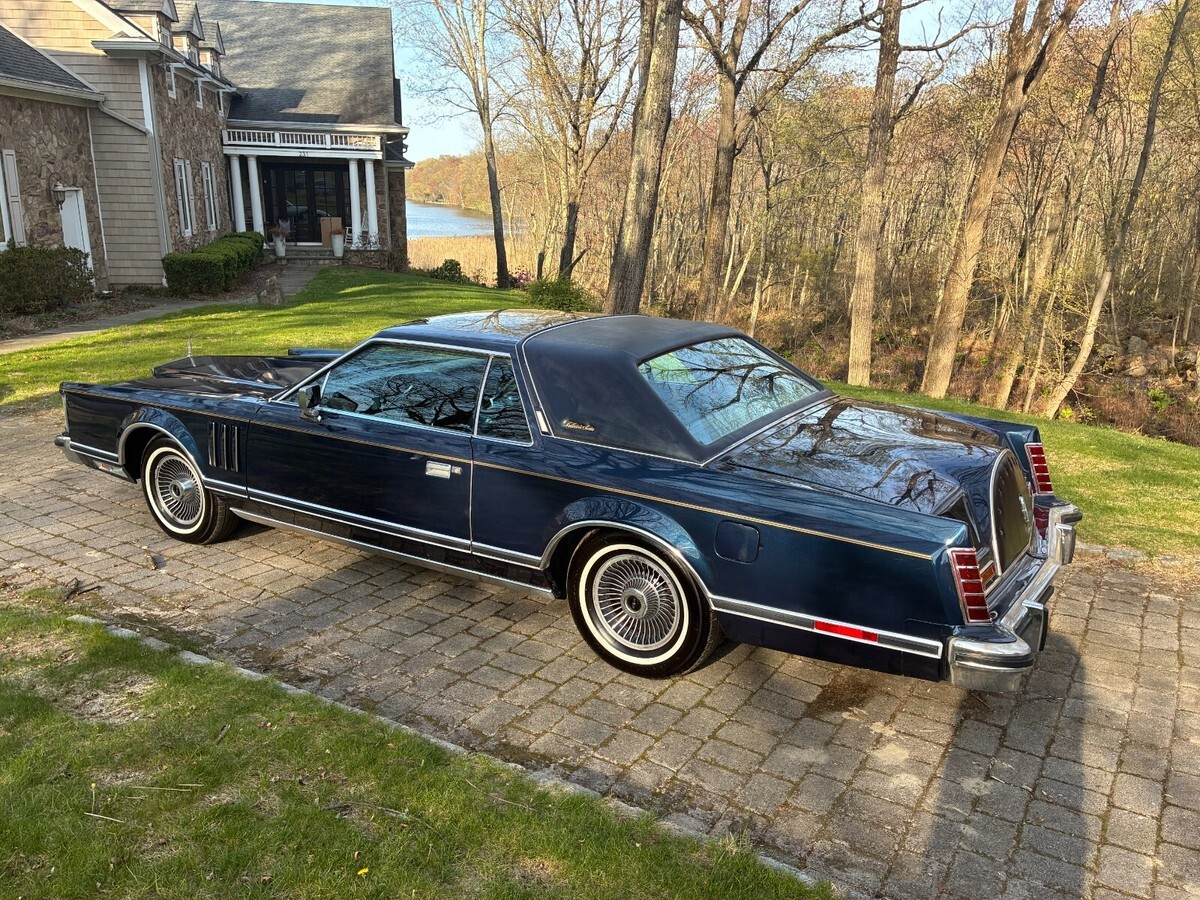 1979 Lincoln Mark Series - photo 2