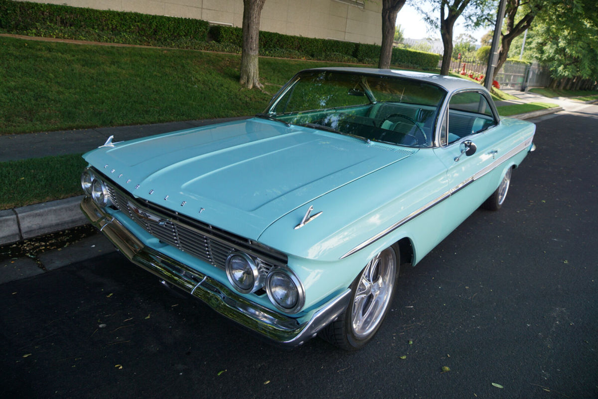 1961 Chevrolet Impala 2 Door Hardtop Custom - photo 4