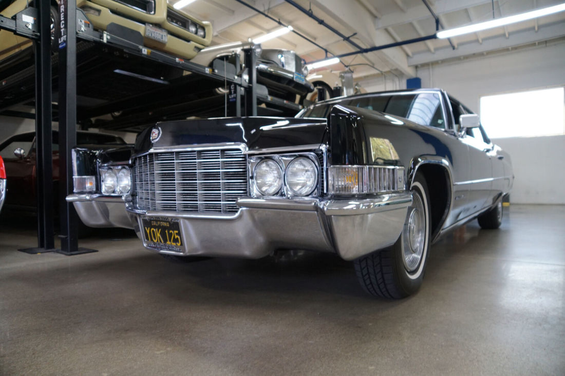 1969 Cadillac Fleetwood 60 Special Sedan - photo 2