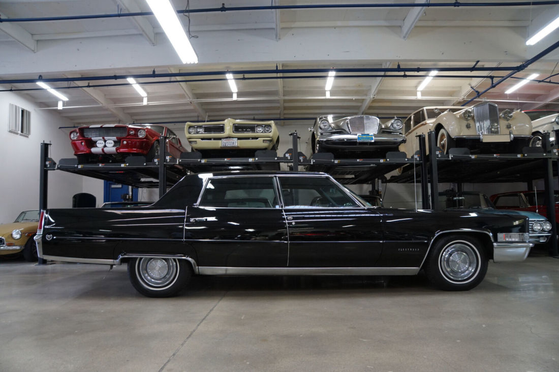 1969 Cadillac Fleetwood 60 Special Sedan - photo 4