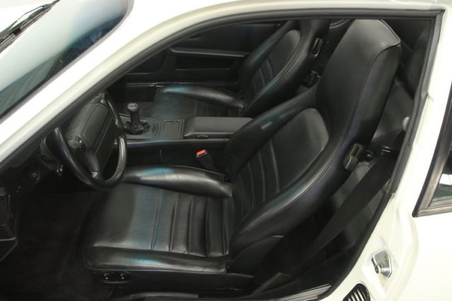 1988 Porsche 944 Turbo Base Coupe 2-Door - photo 4