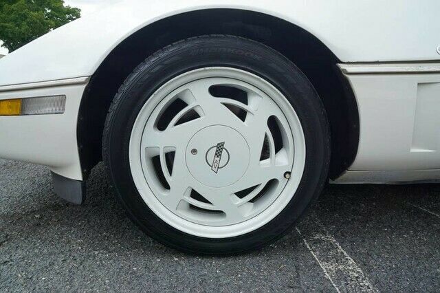 1988 Chevrolet Corvette - photo 12