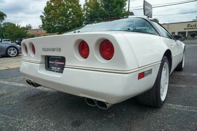 1988 Chevrolet Corvette - photo 9