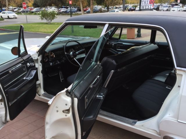 1966 Cadillac DeVille Sedan - photo 5