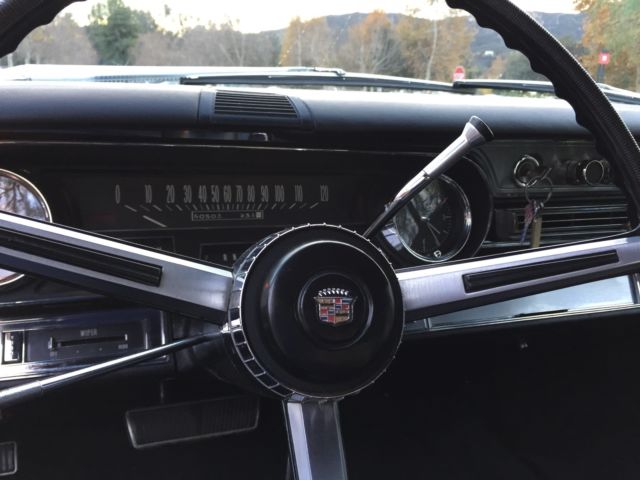 1966 Cadillac DeVille Sedan - photo 9