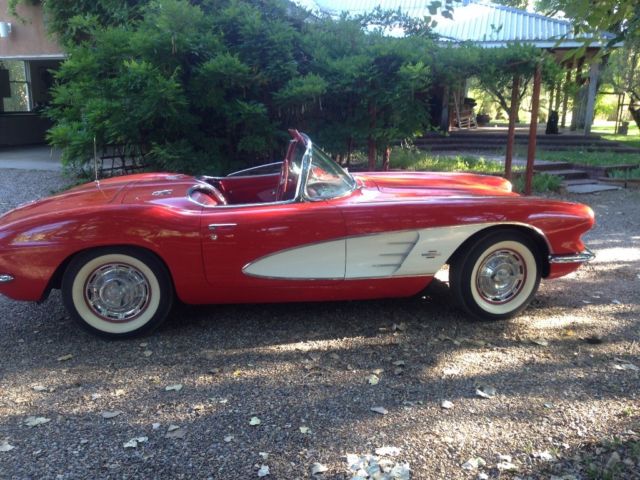 1961 Chevrolet Corvette Excellent crome - photo 3
