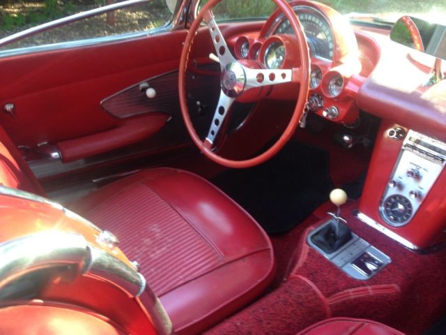 1961 Chevrolet Corvette Excellent crome - photo 8
