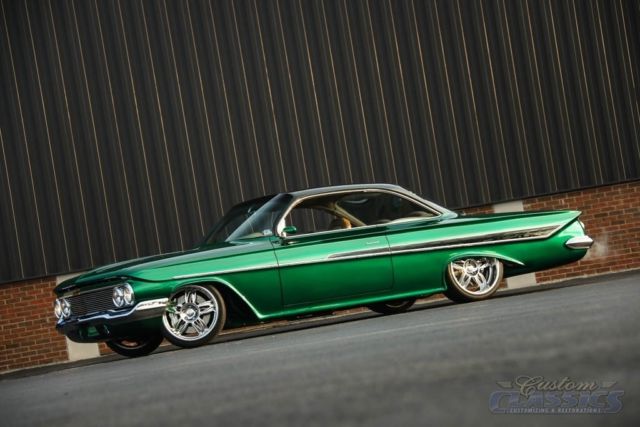 1961 Chevrolet Impala - photo 2