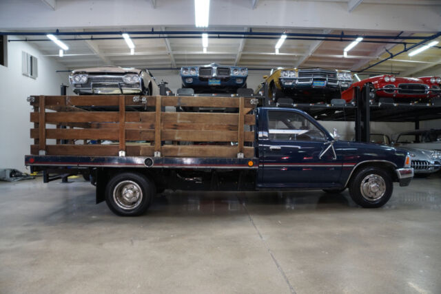 1989 Toyota Stake Bed 3.0L V6 5 spd Dual Wheel Pick Up Truck w -- - photo 3