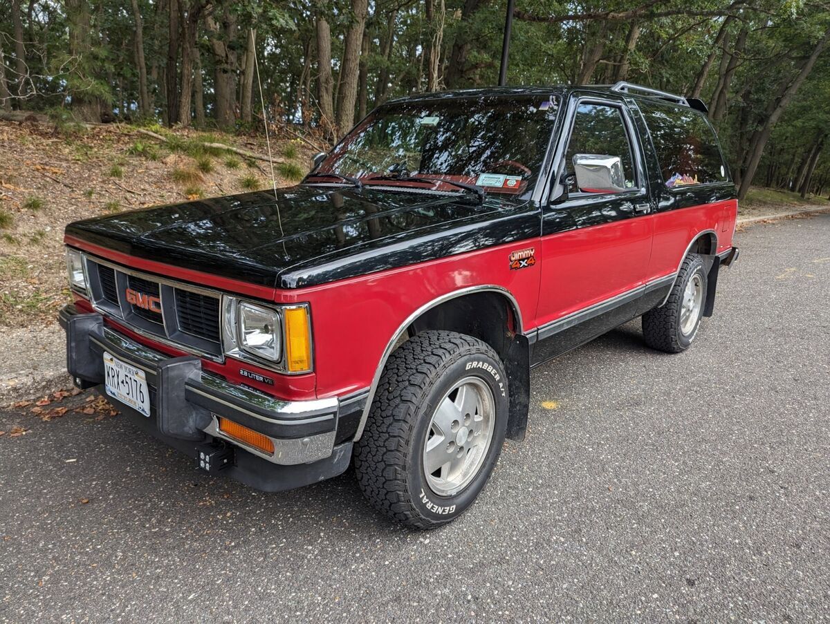 61k original miles, 4x4, no rust, mostly original, 2.8 v6, automatic 1984 GMC Jimmy Sierra Classic