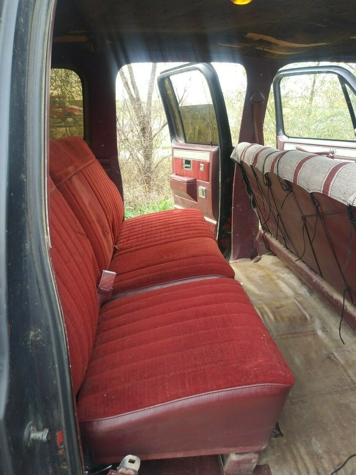 1984 Chevrolet Suburban 6.2 diesel - photo 12