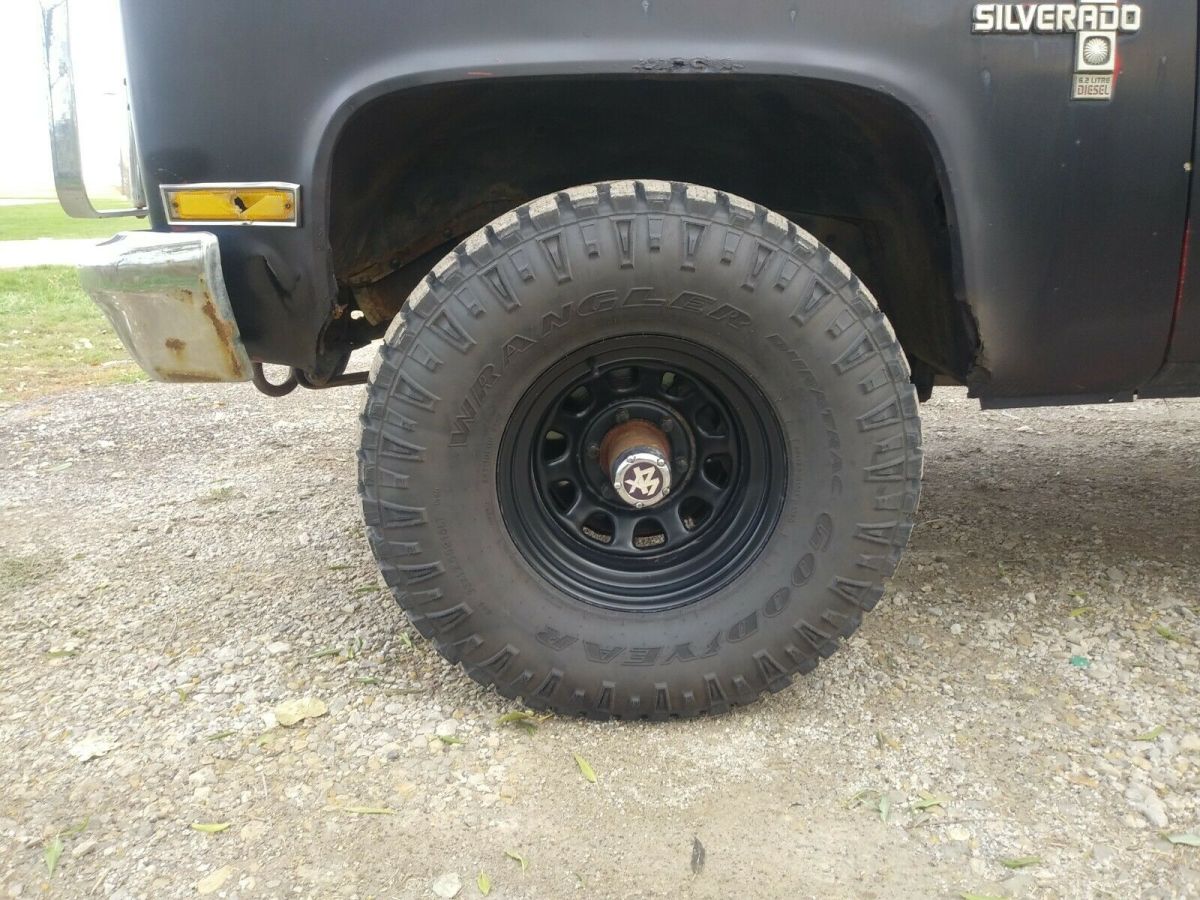 1984 Chevrolet Suburban 6.2 diesel - photo 3