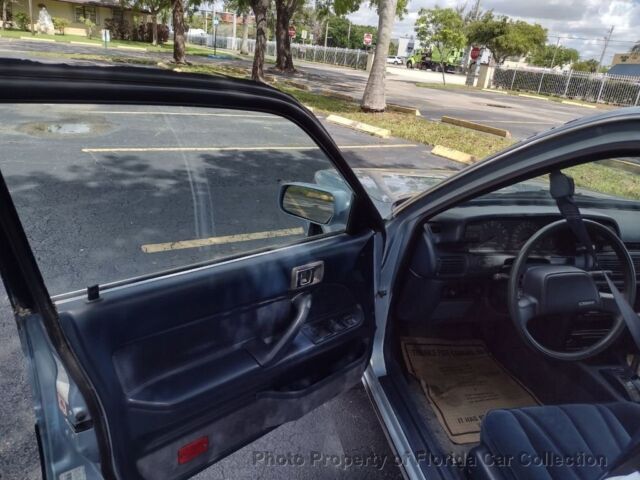 1990 Toyota Camry 4dr Sedan LE Clean Carfax Florida Car - photo 12