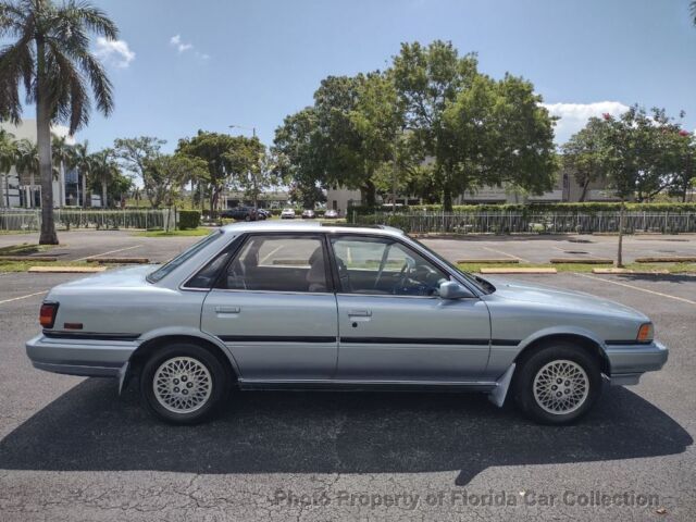 1990 Toyota Camry 4dr Sedan LE Clean Carfax Florida Car - photo 7