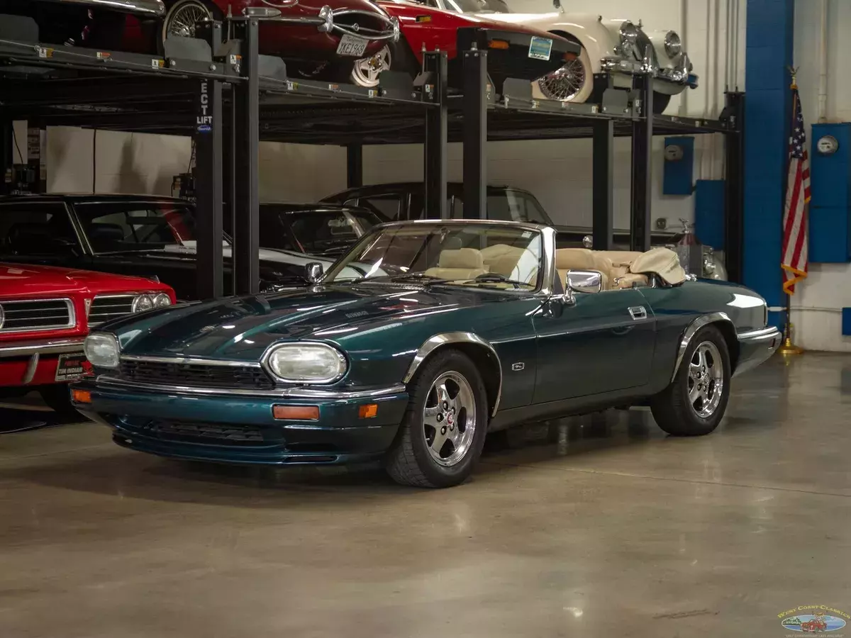 62414 Miles 4.0L NA I6 double overhead cam (DOHC) 24V 4-Speed Automatic2 Door Co 1994 Jaguar XJS Convertible with 62K orig miles
