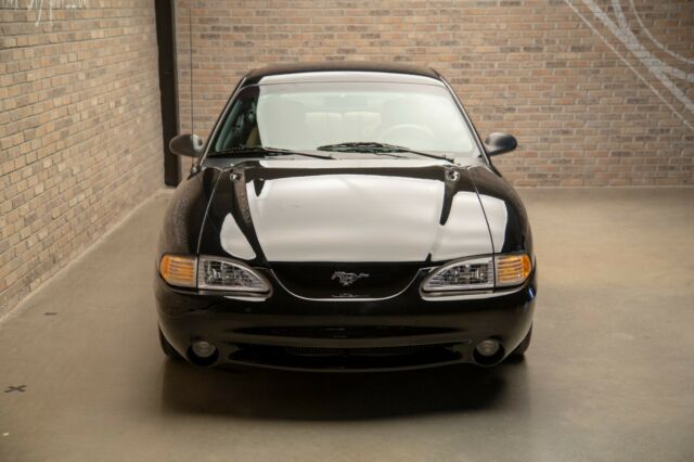1994 Ford Mustang SVT Cobra - photo 3