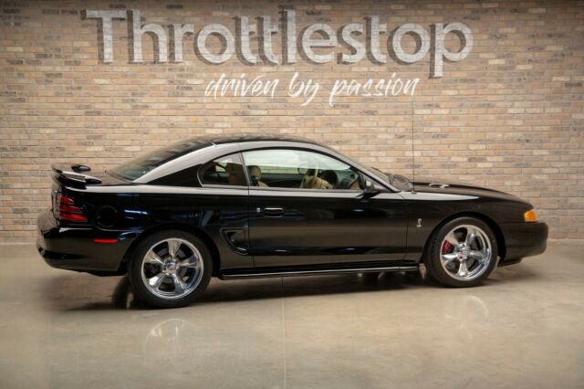 1994 Ford Mustang SVT Cobra - photo 6