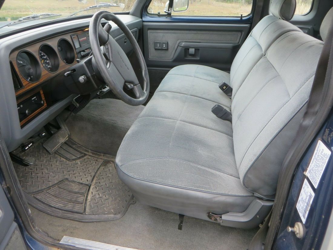 1993 Dodge Ram 3500 - photo 10