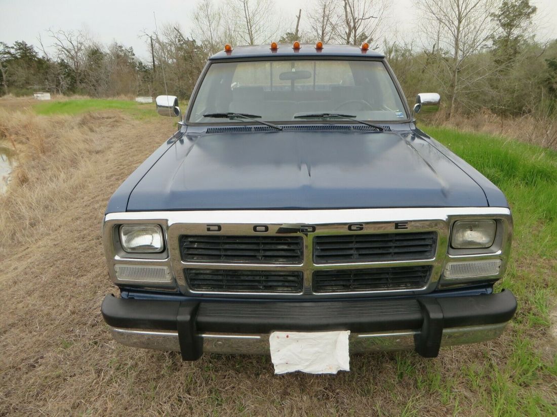 1993 Dodge Ram 3500 - photo 9