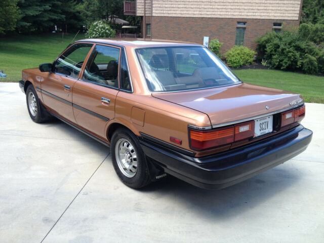 62K MILE-1989 TOYOTA CAMRY JUST COMING OUT OF STORAGE--COLLECTOR-GREAT DRIVER 1989 Toyota Camry