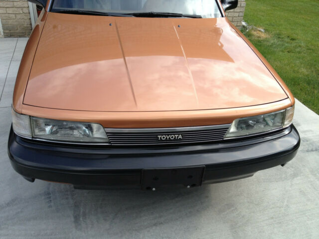 1989 Toyota Camry - photo 2
