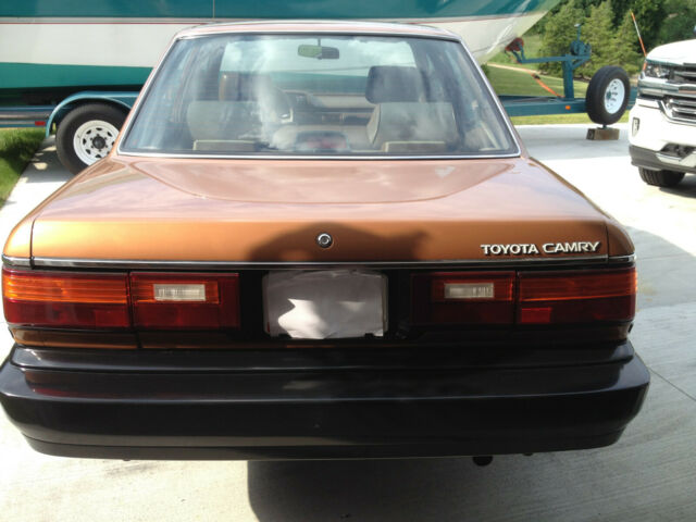 1989 Toyota Camry - photo 4